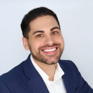 andres-vazquez-headshot Andres Vasquez